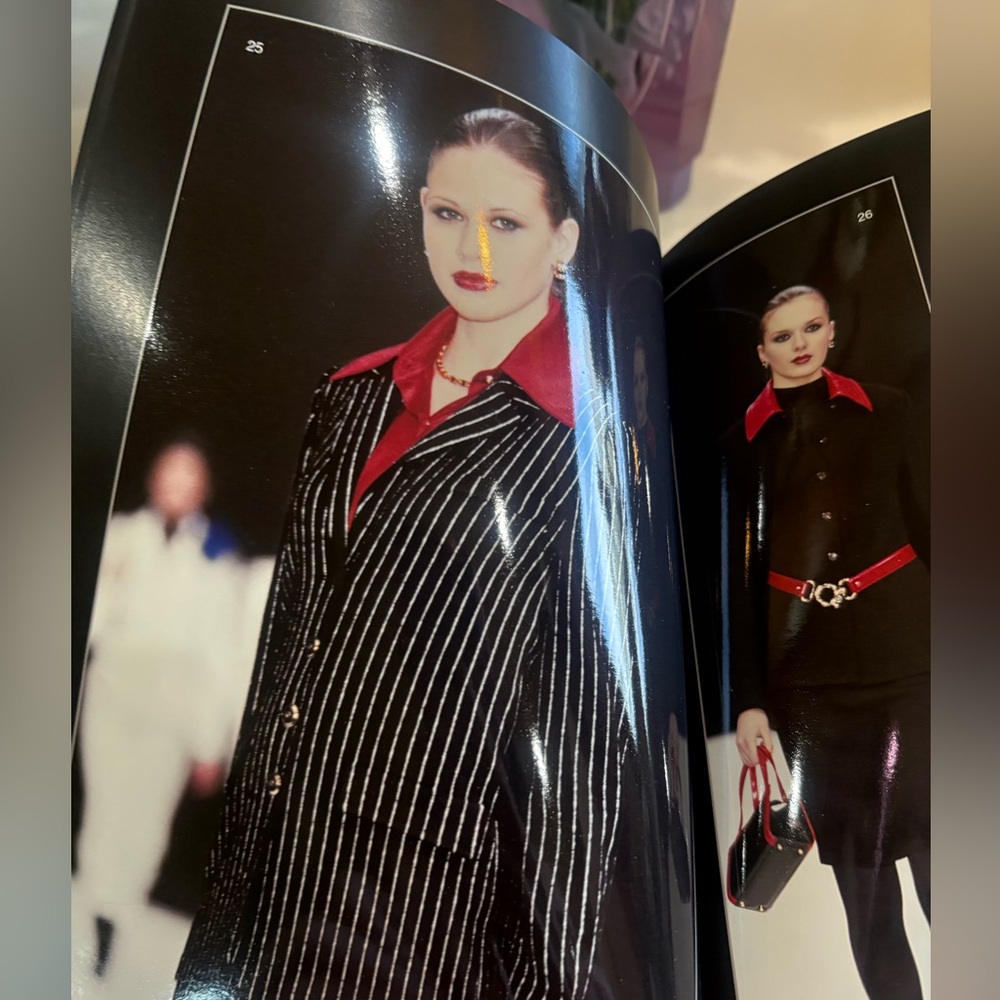 St. John by Marie St. John 2002 Fall Collection Fashion Catalog - Picture 4 of 10